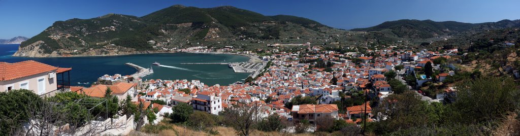 View over Skopelos Town from north (14 pictures panorama) by Finn Lyngesen