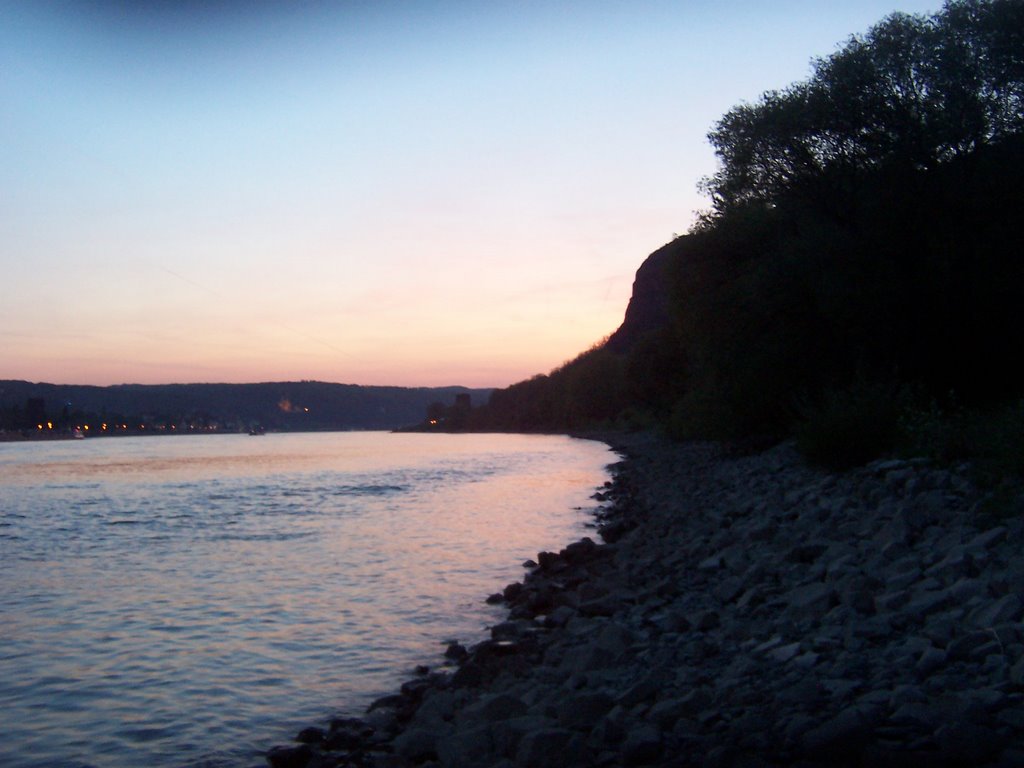 "Abendstimmung" am Rhein by cologne0108