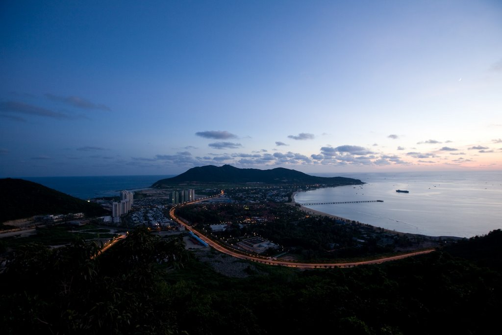 Jiyang, Sanya, Hainan, China by The Longest Way