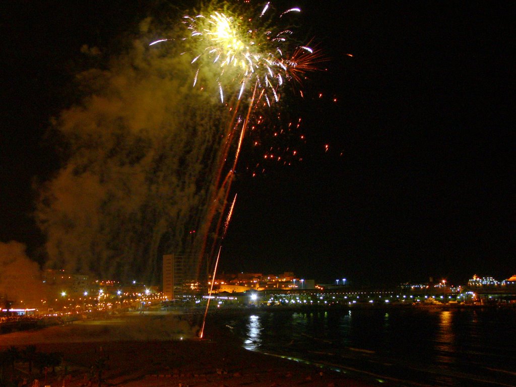 MELILLA - FUEGOS ARTIFICIALES by Braulio Tortosa Murc…