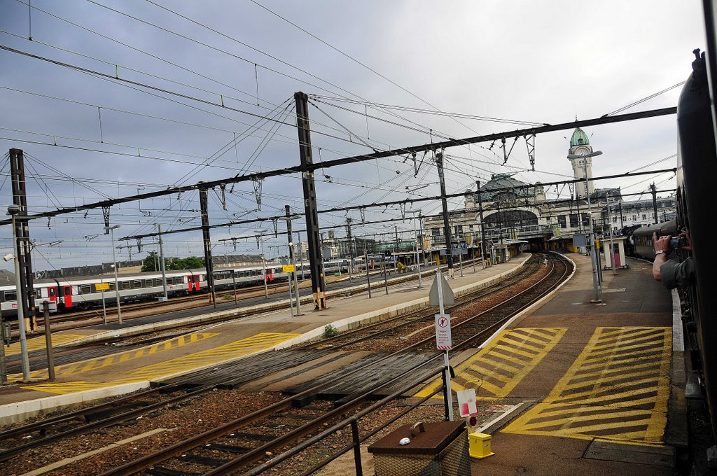 Arrivée en gare des Bénédictins à Limoges by jl capdeville