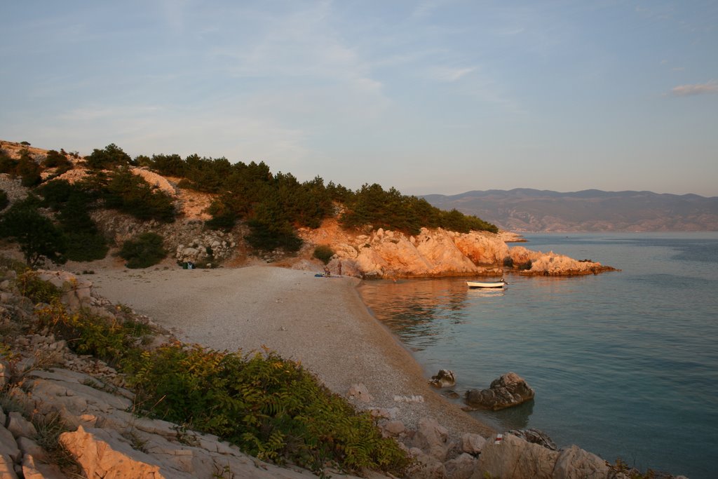 Divna plaža kod Baške - Nica beach near Baška by maksibec