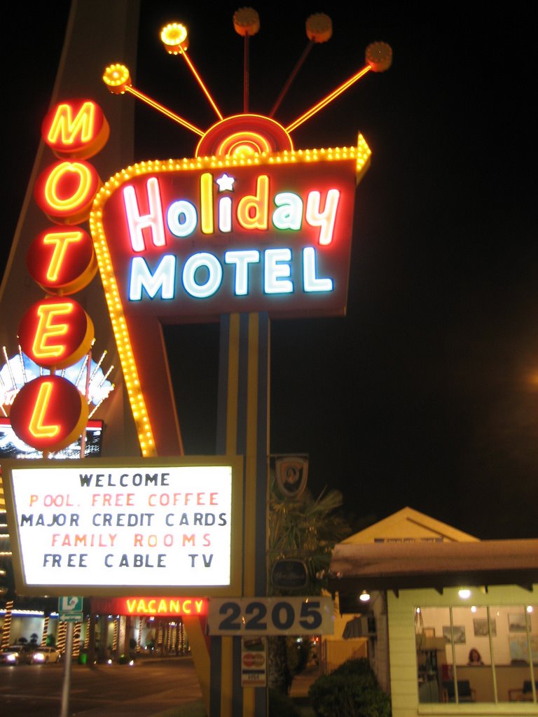 Holiday Motel - 2205 Las Vegas Blvd by timcdfw