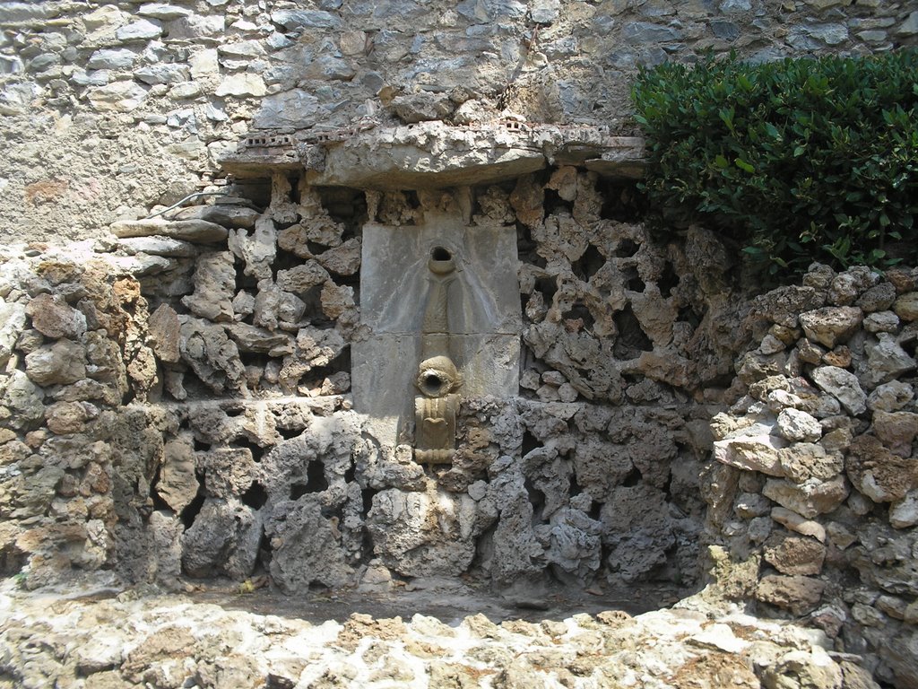 Font interior abadia caunes-minervois by Juan Mª Torres