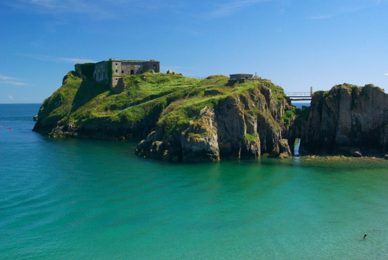 Tenby, St. Catherines Island by Slawomir Purzycki