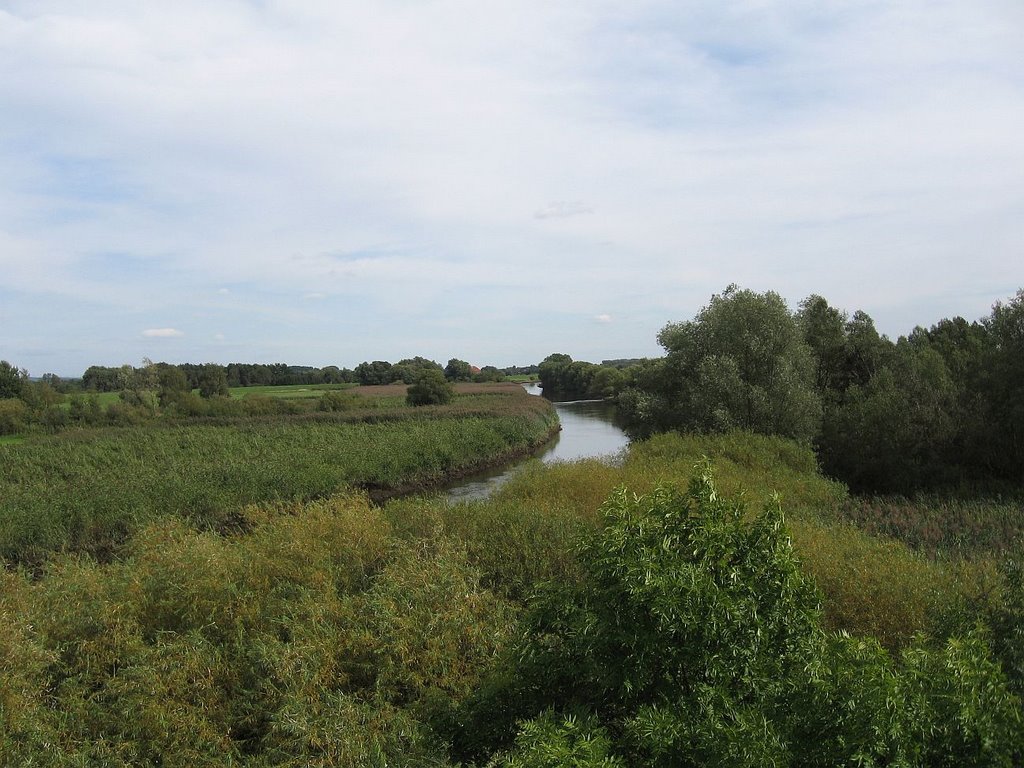 Spätsommerlicher Kanalblick Ostwärts.Seebrücke by Aeky on Tour