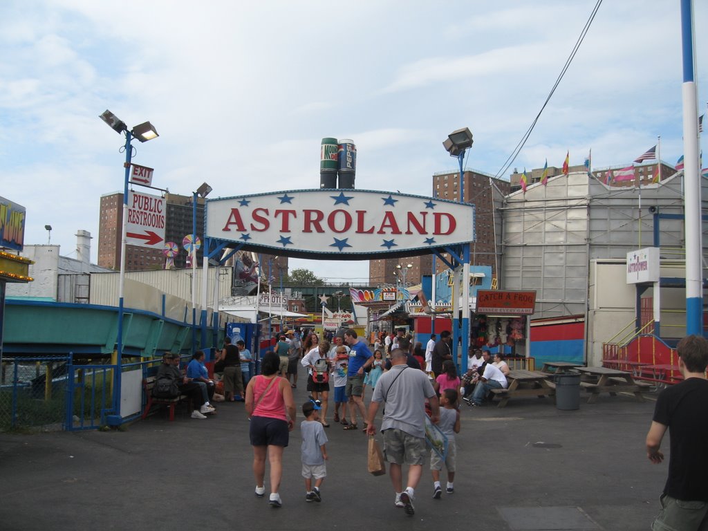 Astroland Park (facing north) - Coney Island - August, 2008 by p_m_y