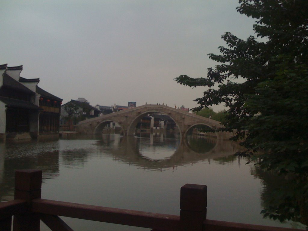 荷花堤桥 Hehuadi Bridge by 吴腾宇·Tengyu Wu·Bill Steven Carl