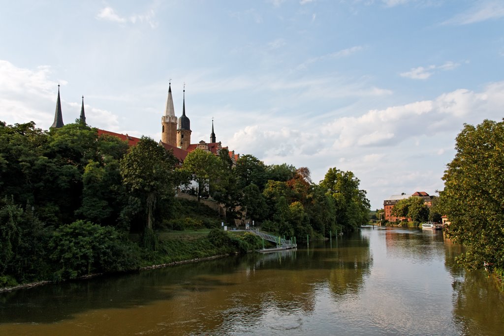 Sicht auf das Merseburger Schlossensemble von der Neumarktbrücke by Frank Waßewitz