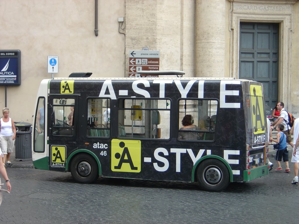 Bus 117 at Piazza Popplo, Rome by flight405