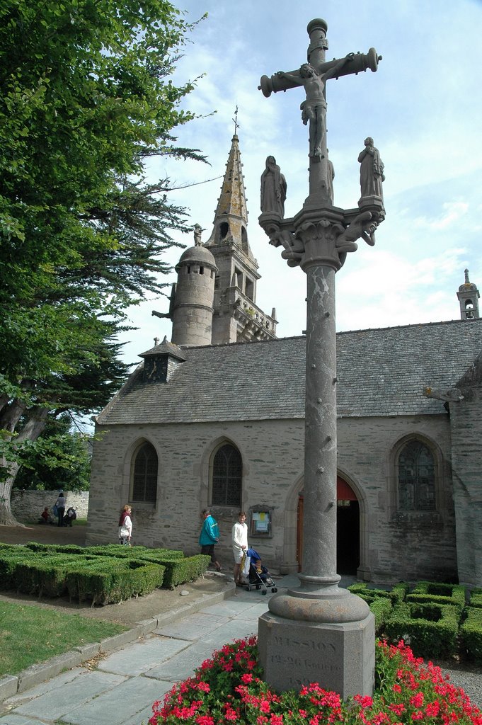 L'église de Locquirec by Laurent Hilt