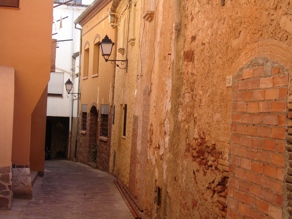 Carreró de Santa Magdalena by francesc alarcon