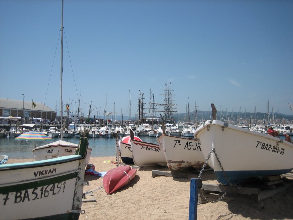 Port de Palamos by Joan Gol