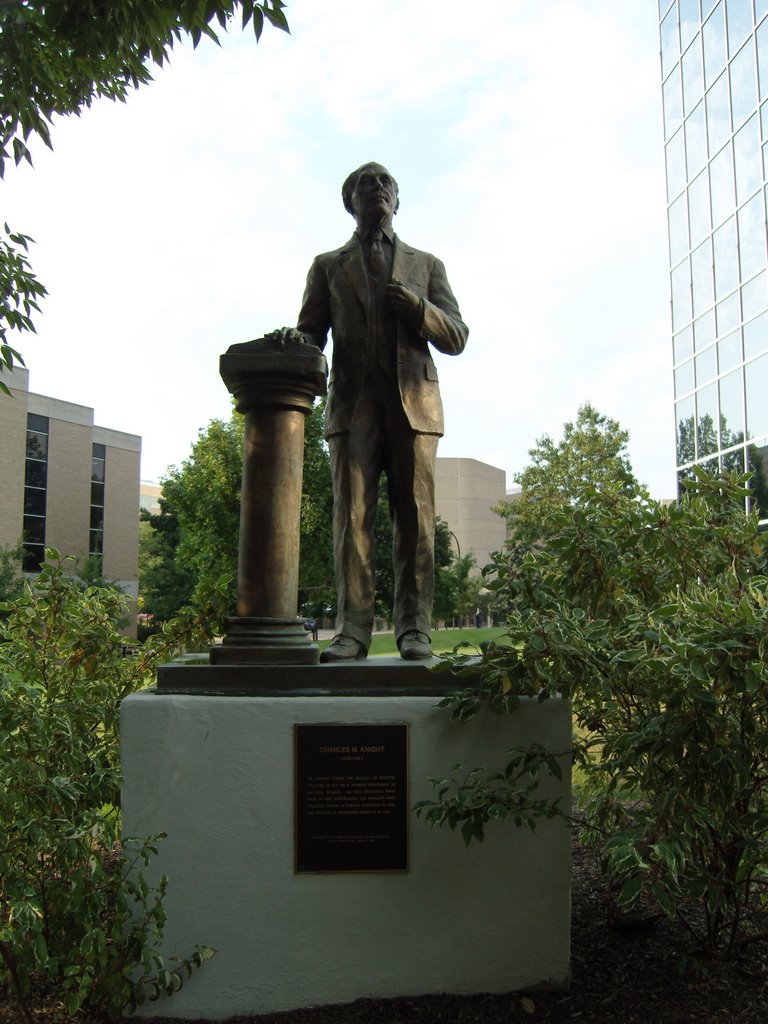 Charles M. Knight Statue by WunderVision