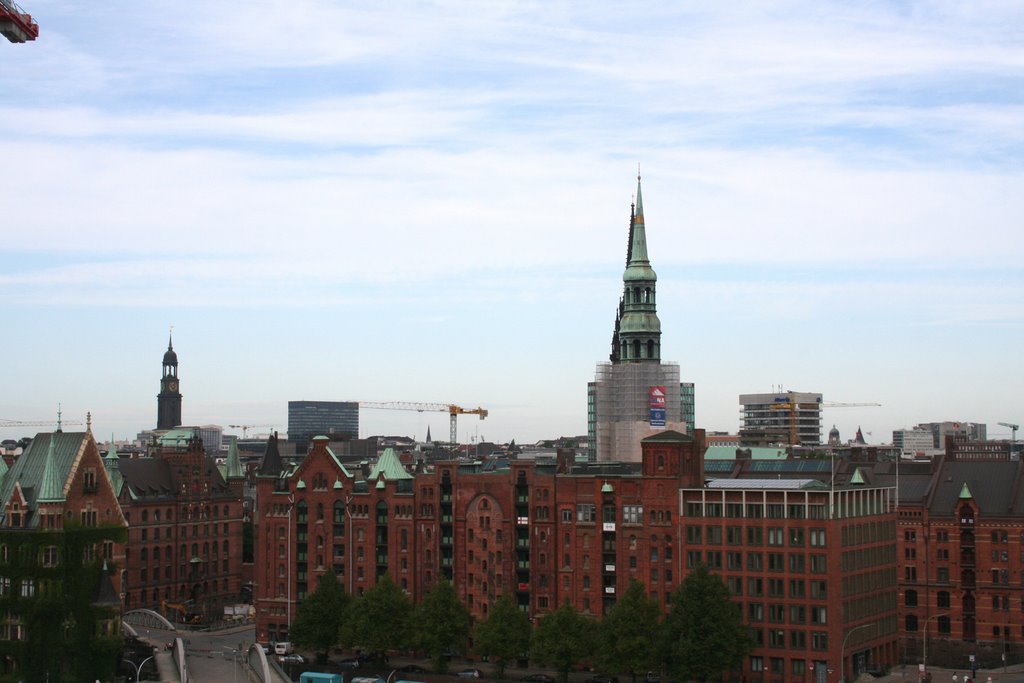 Blick vom Marit. Museum 10. Stock auf Speicherstadt, Michel by picotuna