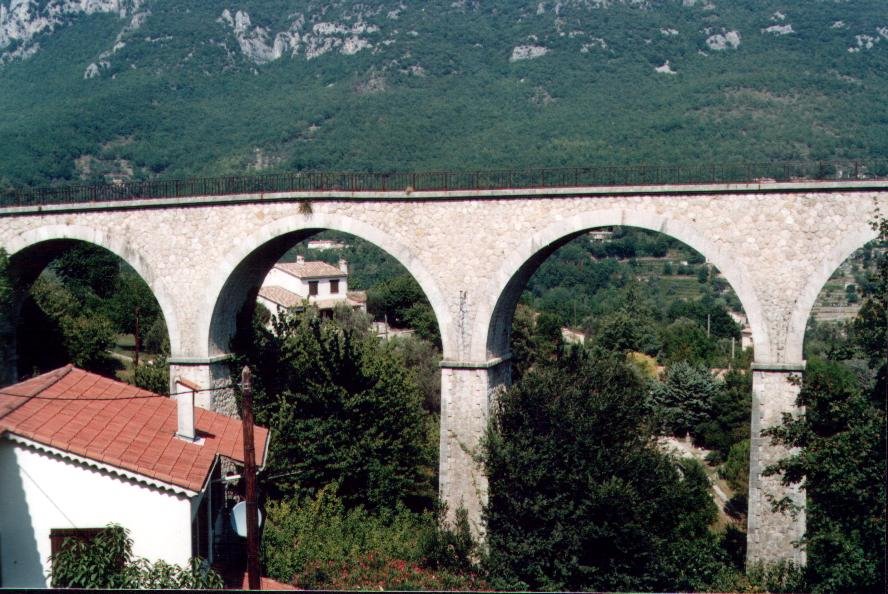 Viaduc des Ribas by Claudio Capaccio