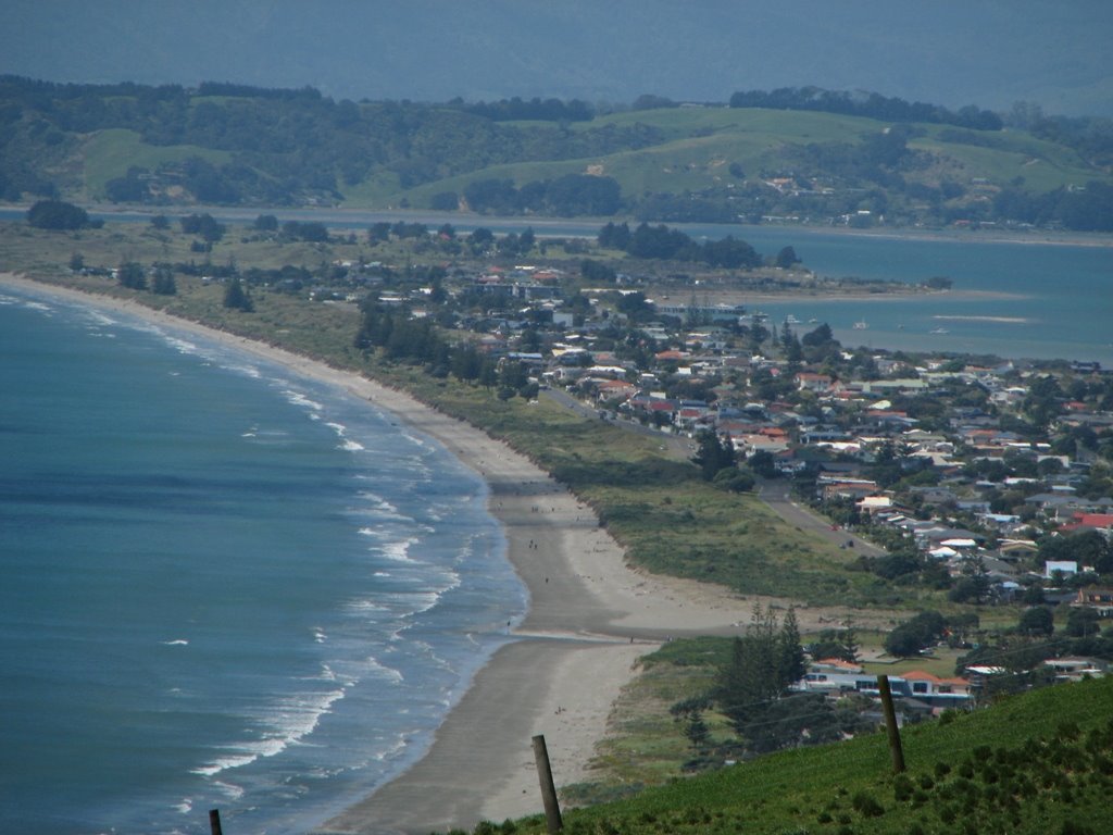 Ohope Beach by ChrisHewittNZ