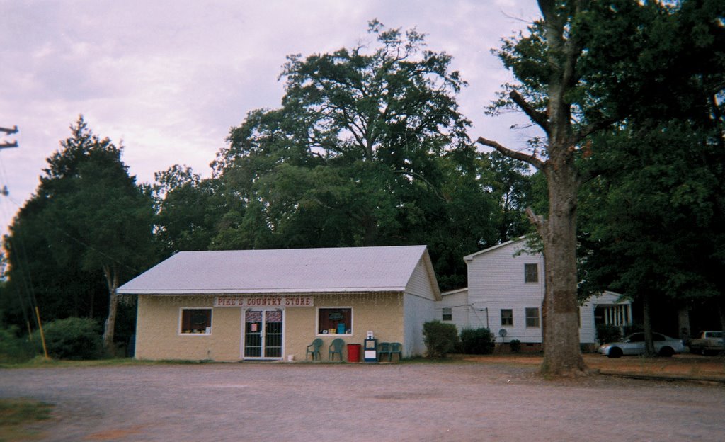 Pike's Country Store by Mickey Oshin