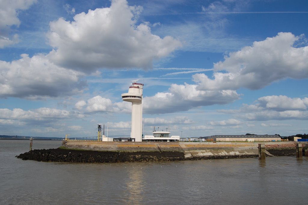 The radar control tower by Lecleire Jacques