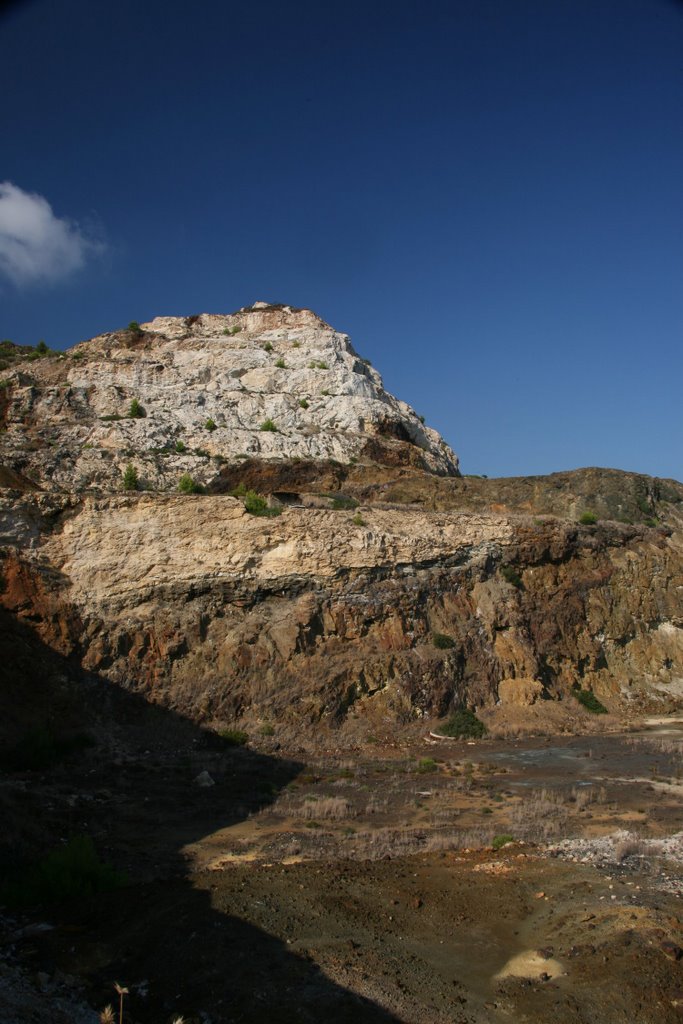 Calamita Mine, August 2008 by niklas-bayrle.com