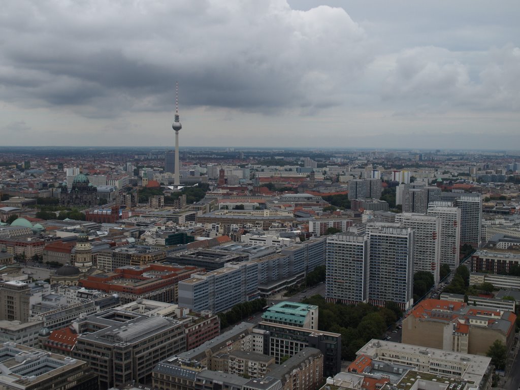 Blick Richtung Alexanderplatz und Leipziger Straße by HellMar62