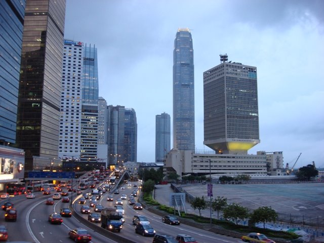 Admiralty skyline in the evening - looking from the pedestrian bridge across Harcourt Road by HaiZ Hut