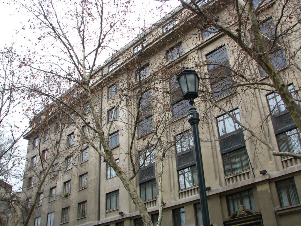 Edificios del paseo Bulnes, Santiago de Chile (23/Ago/2008, 12:06) by Ivan Perez