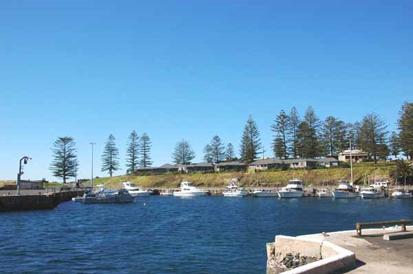 Boats in Beautiful Kiama Harbour, N.S.W. by Googlingpete