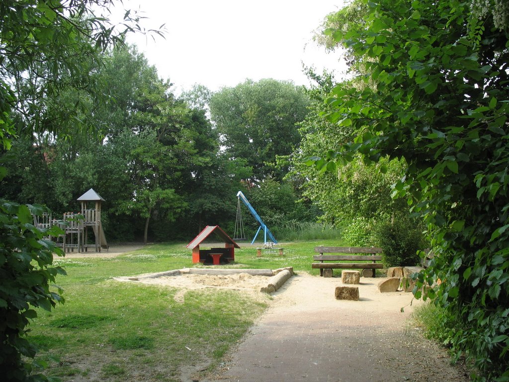 Spielplatz by Casseopeia