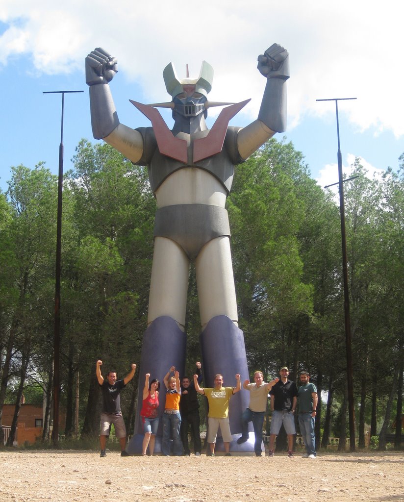 MAZINGER Z .URB MAS DE PLATA by jord7olga