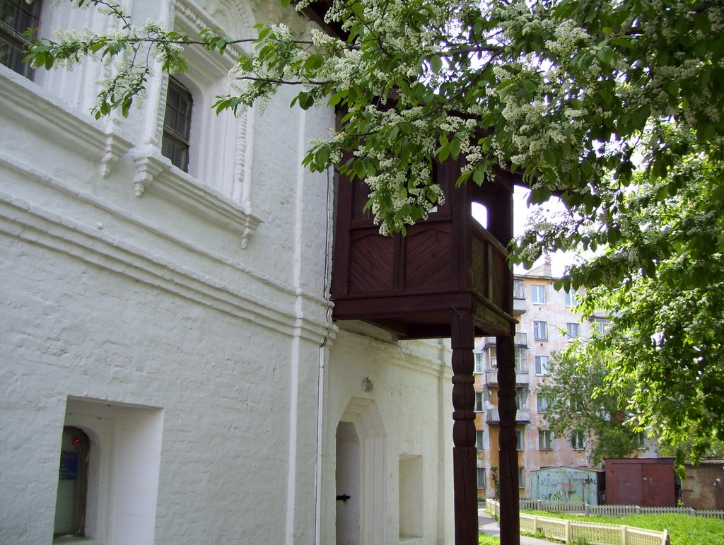 17th century Pushnikov's House building, wooden balcony by kriukov