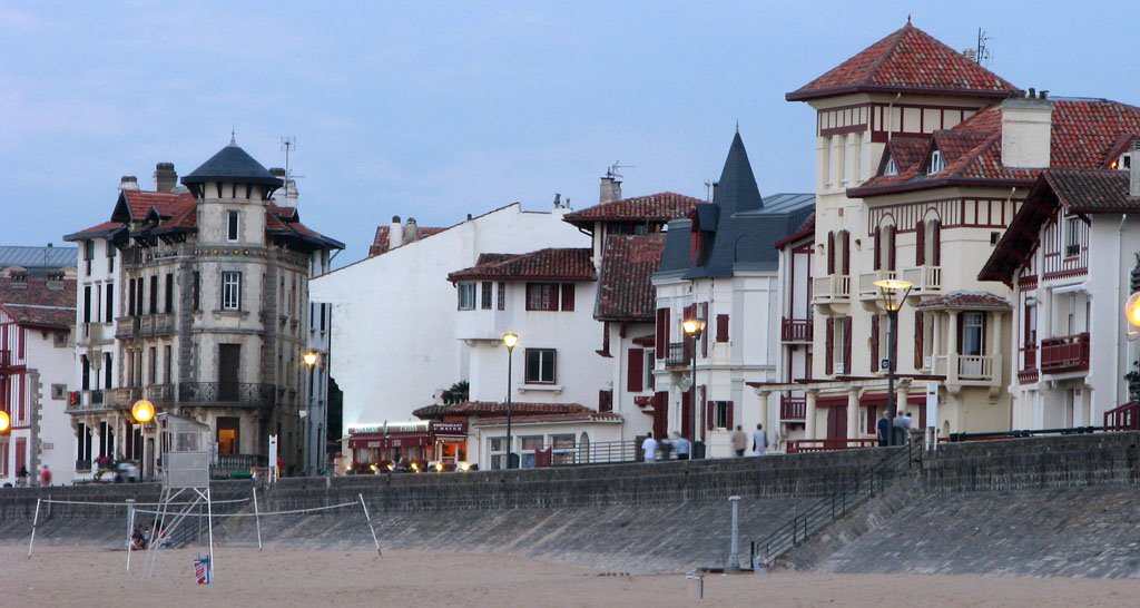 Digue de Saint-Jean-De-Luz by David Rofas