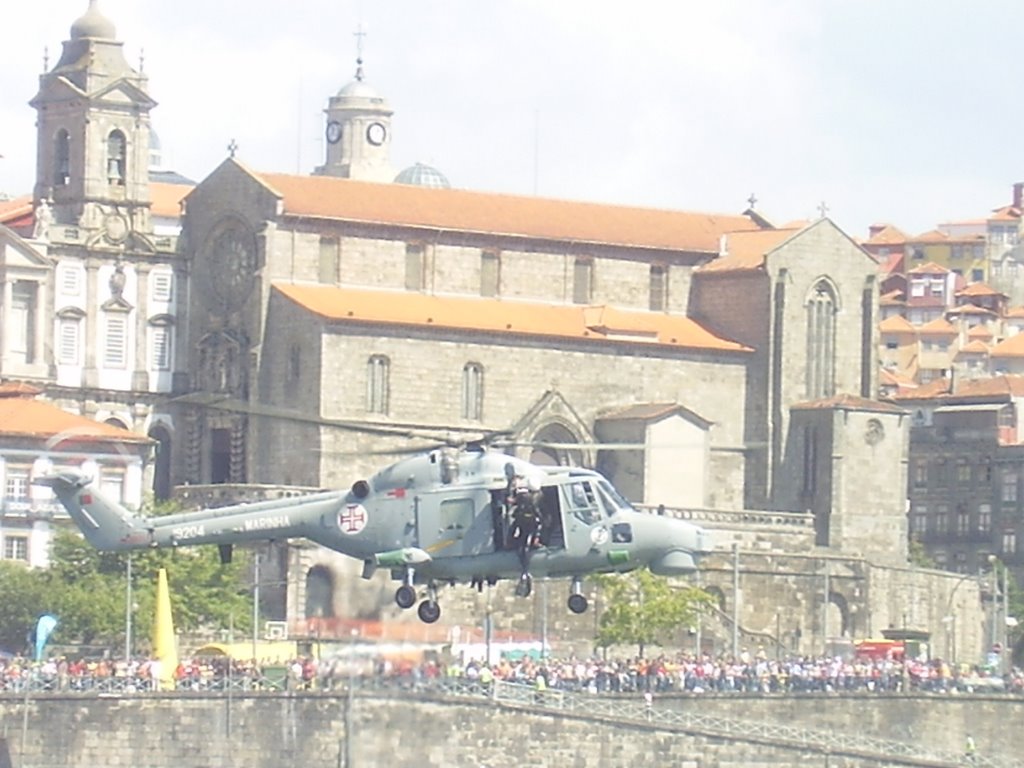 Força Aerea Portuguesa em exibiçao no Red Bull Air Race no Porto 2008 - Portugal by Parruco