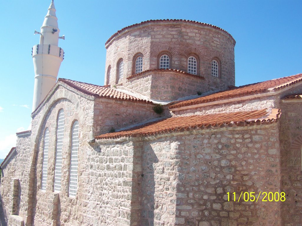 Küçük Ayasofya / Gazi Süleymanpaşa Camii by aykut özgöç