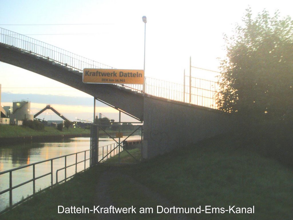 Datteln-Kraftwerk am Dortmund-Ems-Kanal by Udo Schoen