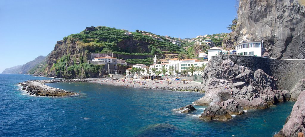 Ponta do Sol, Madeira by Olaf Rekort