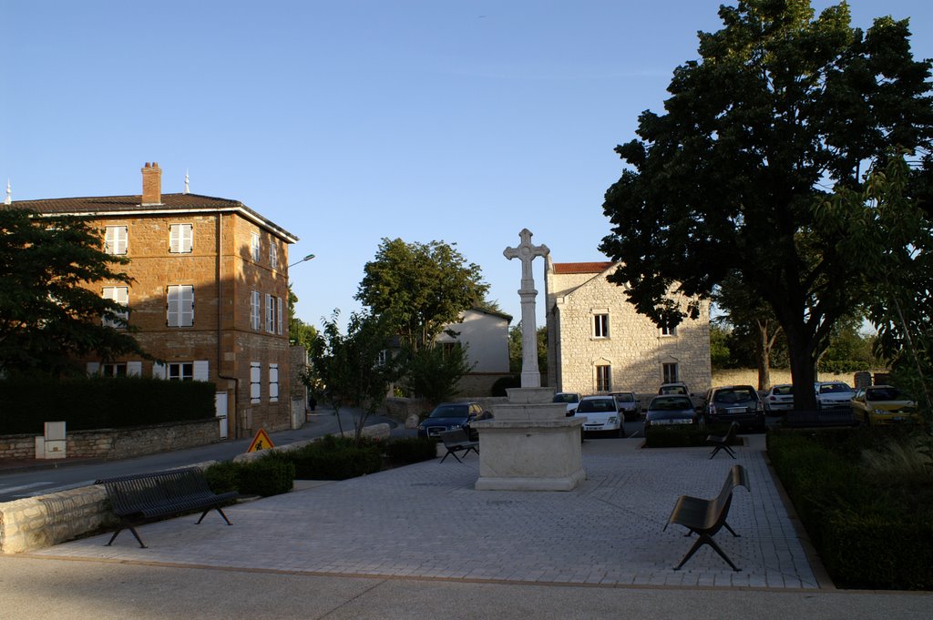 Croix et bibliothèque by Alain CORNU