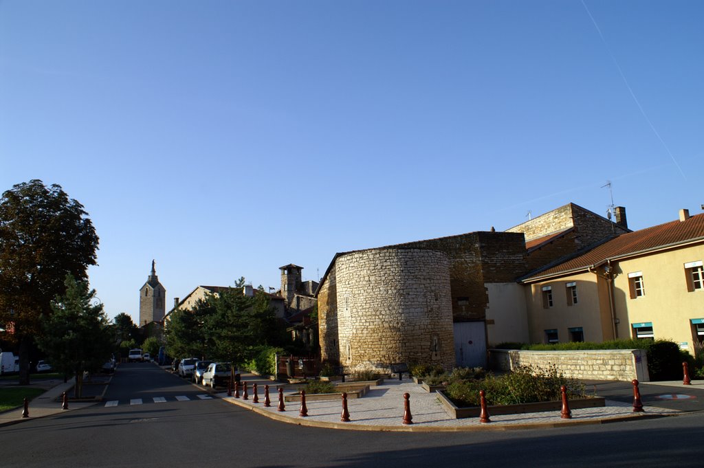 Chazay - Rue d'Ainay by Alain CORNU