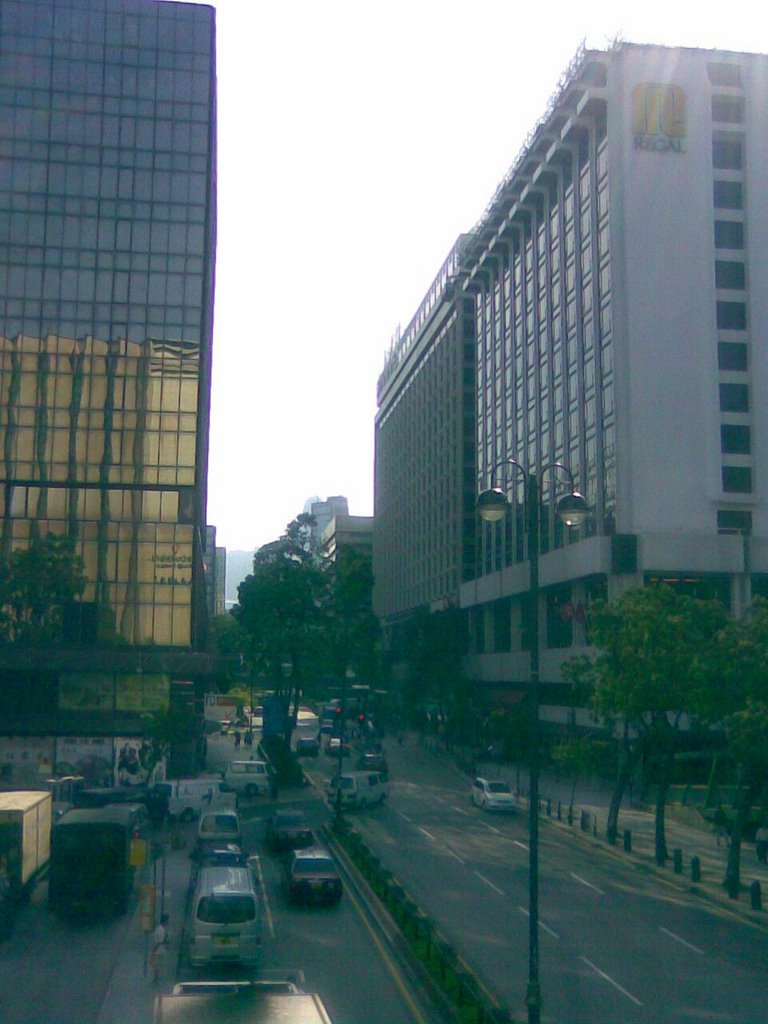 Empire Centre (left) and Regal Kowloon Hotel (right) by roy_3hk