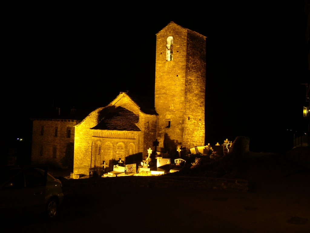 Iglesia de noche by s.j.