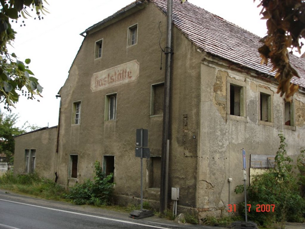 Ehem. Gasthof in Melaune (innen) by T. S. Herrmann