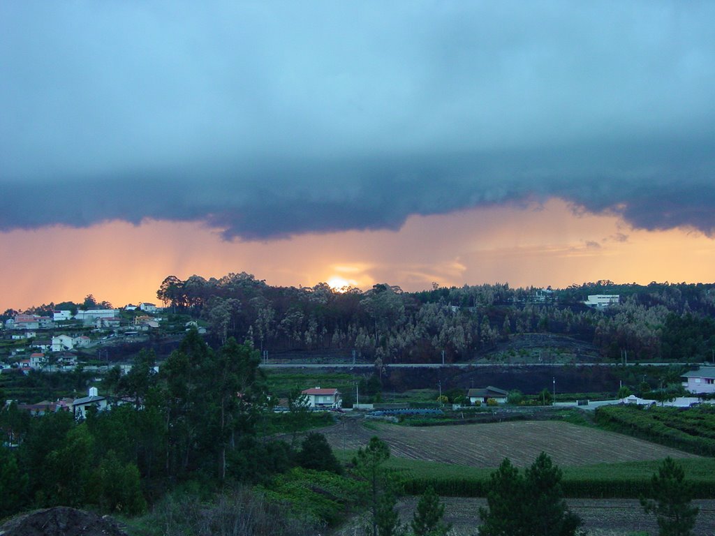 Tempestade á vista! by drina @