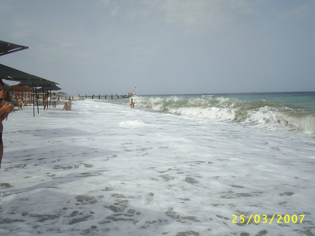 ÇAMYUVA BEACH- SERKAN YEŞİLYURT by SERKAN YEŞİLYURT