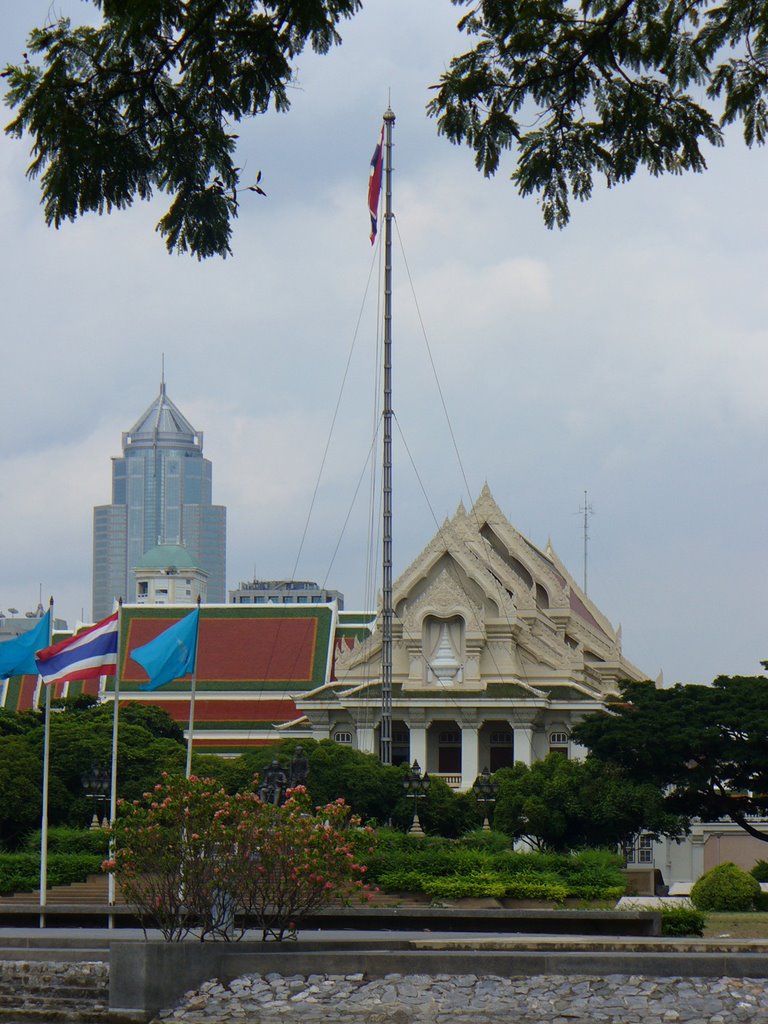 Chulalongkorn University by ninjabeerfiesta