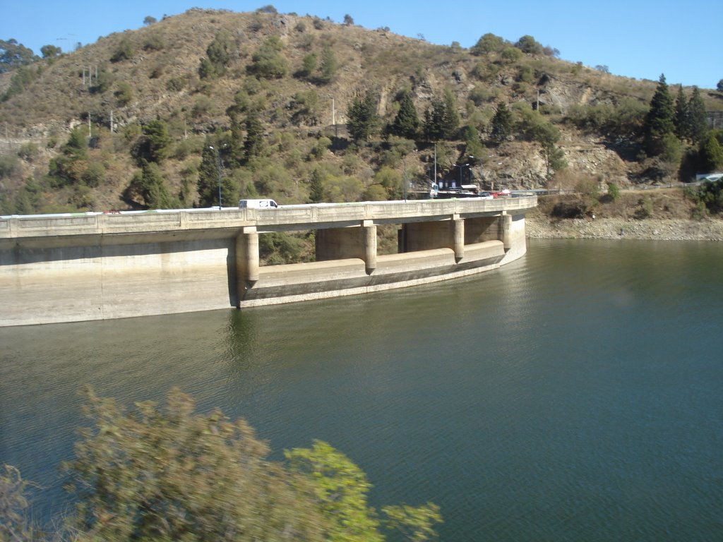 Dique Los Molinos - Córdoba by Defensores