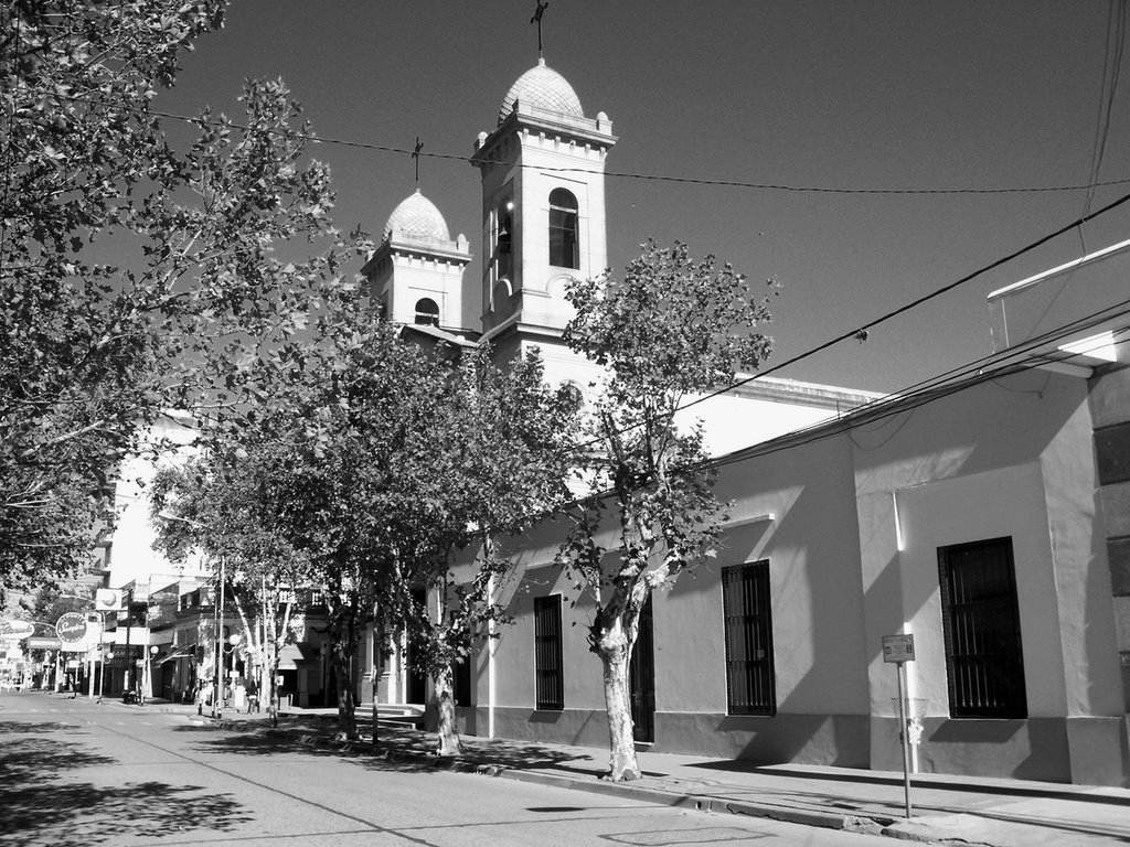 Iglesia, virgen del carmen, Zarate by flavioquadrelli