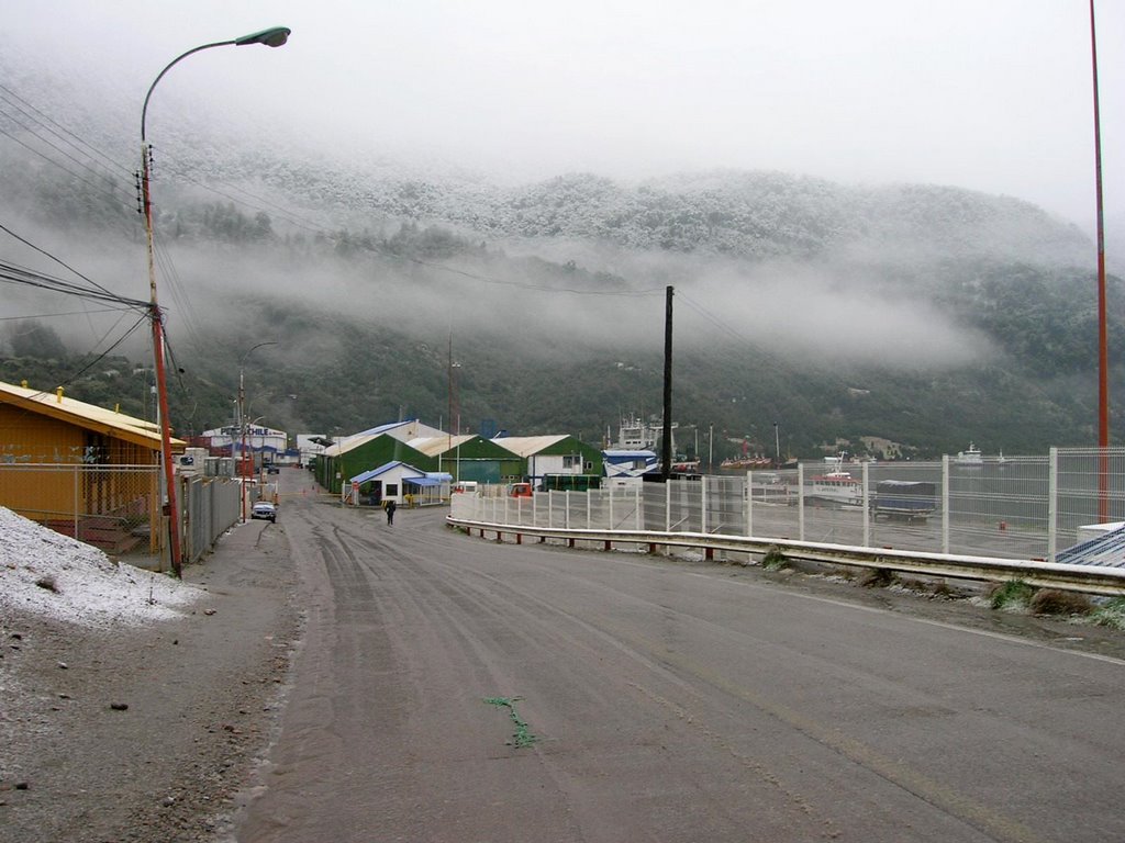 Puerto Chacabuco 2 by Germán Rocha L.