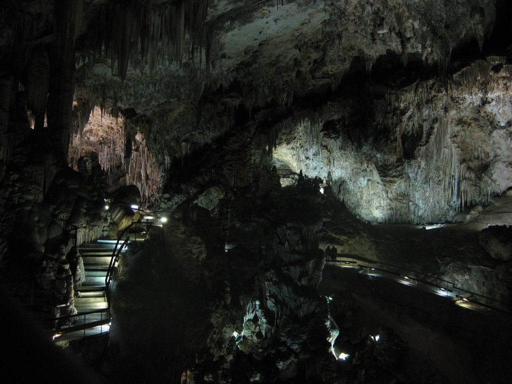 Cueva de Nerja by EstebanB