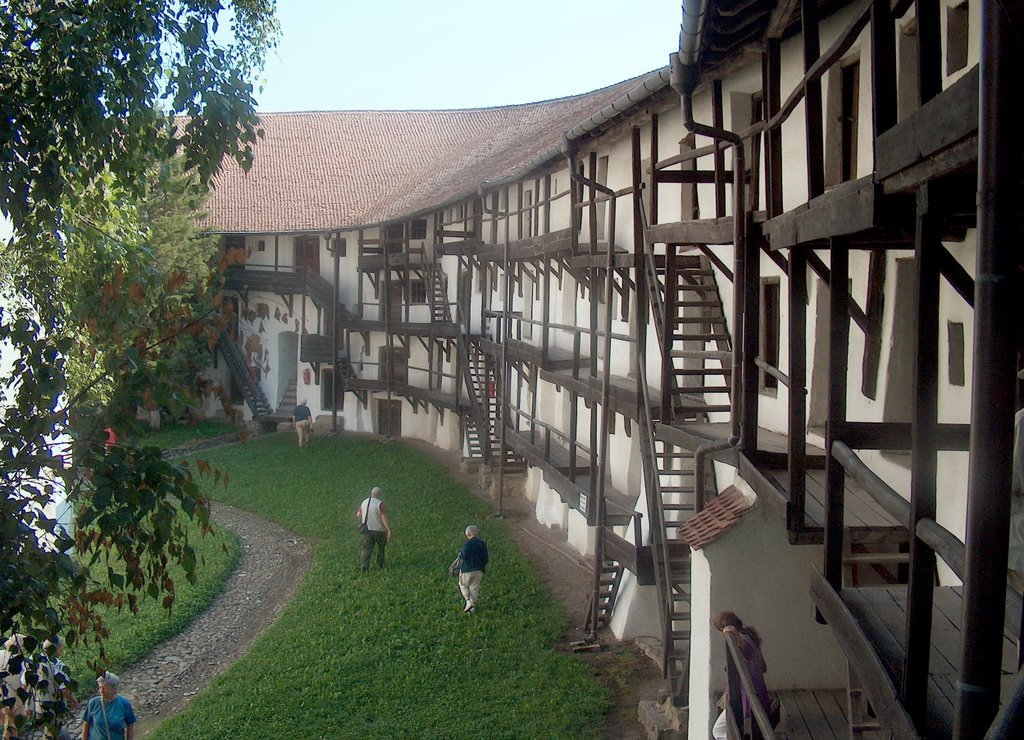 Prázsmár - Prejmer - Tartlau. Inside of the fortress. by Péter Kesselyák