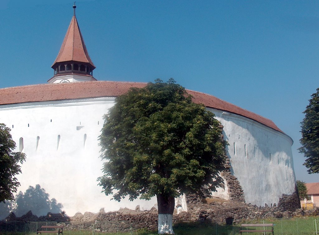 Prázsmár - Prejmer - Tartlau. Fortress (early 13th century). by Péter Kesselyák